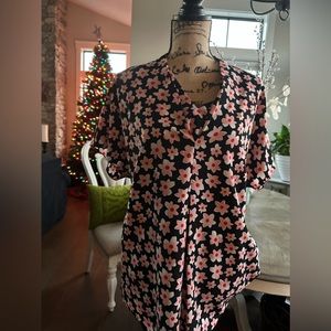 CAbi HARMONY FLORAL PRINT BLOUSE • PINK/BLACK • Size L